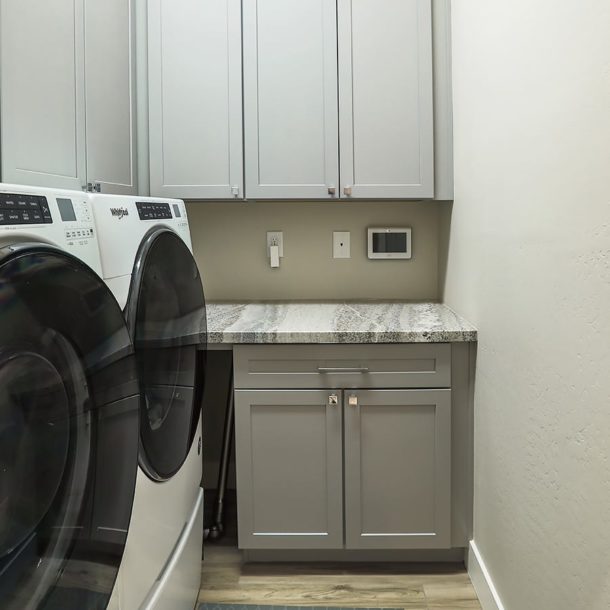 13-LaundryRoom-7362-610x610
