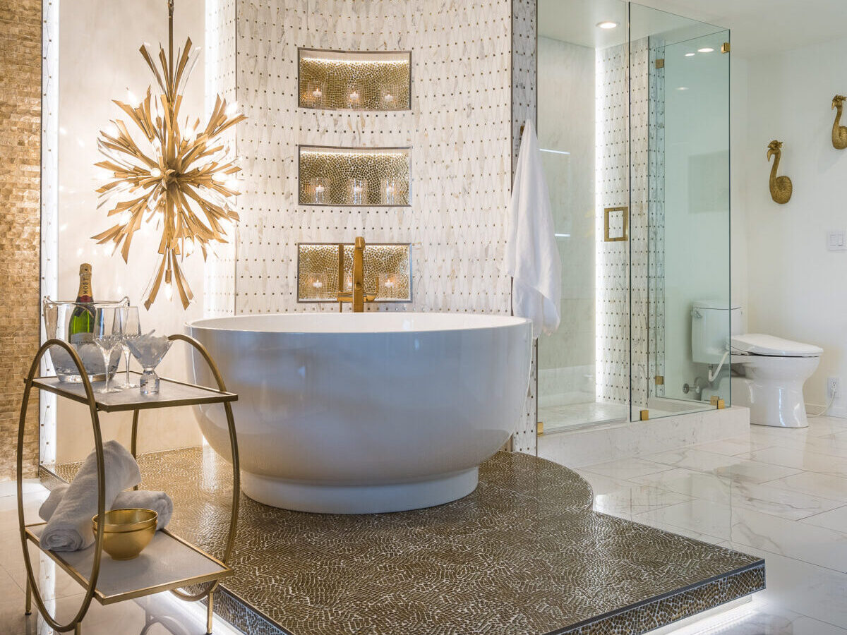 luxury master bathroom