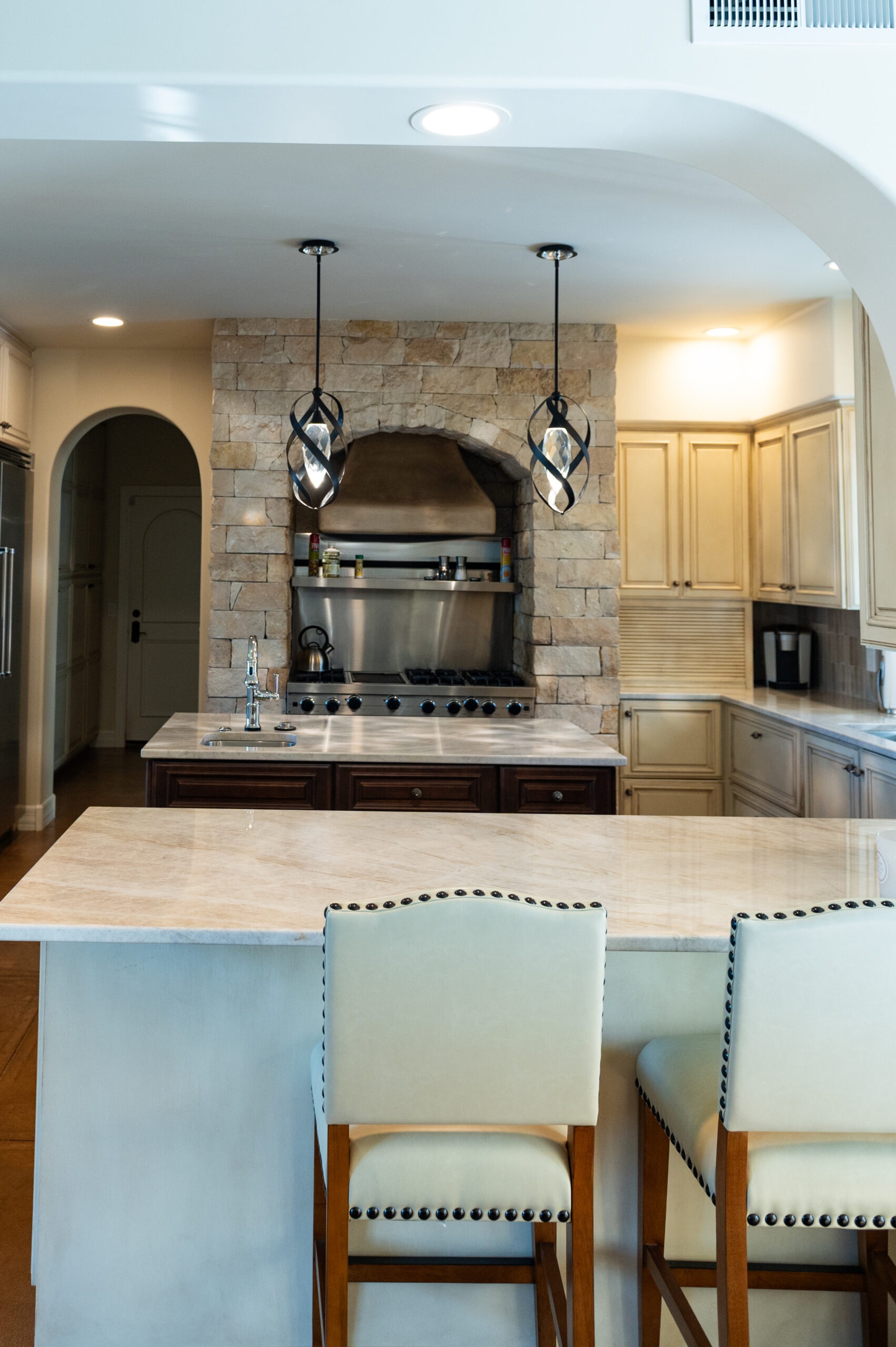 Kitchen-HummingbirdLn-02-scaled